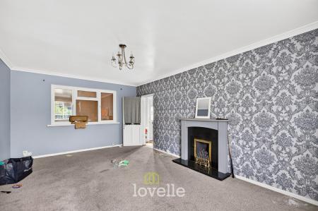 3 bedroom End of terrace house for sale in Bonby Grove, Grimsby, DN33
