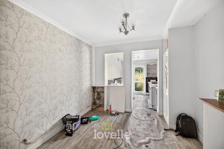 3 bedroom End of terrace house for sale in Bonby Grove, Grimsby, DN33