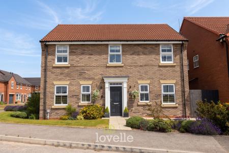 4 bedroom Detached house for sale in Heale Drive, Immingham, DN40