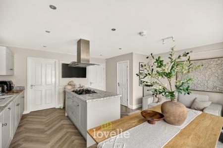 4 bedroom Detached house for sale in Heale Drive, Immingham, DN40