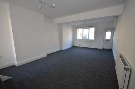 3 bedroom Terraced House to let in Elsenham Road, Grimsby, DN31