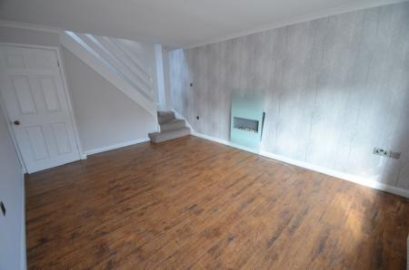 2 bedroom Semi-detached house to let in Calder Close, Immingham, DN40