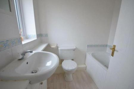 3 bedroom Detached house to let in Belgrave Road, Scartho, Grimsby, DN33