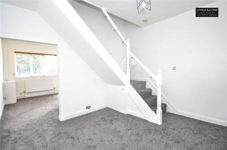 2 bedroom Terraced House to let in Haycroft Avenue, Grimsby, DN31