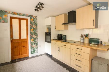 3 bedroom Semi-detached house for sale in Newmarket, Louth, LN11
