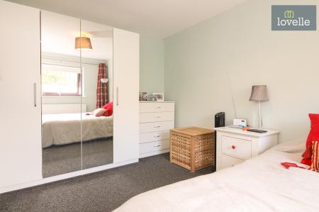 3 bedroom Semi-detached house for sale in Newmarket, Louth, LN11