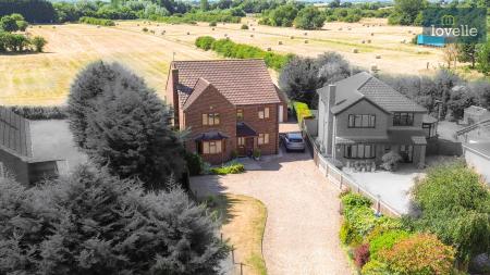 4 bedroom Detached house for sale in Keeling Street, North Somercotes, LN11