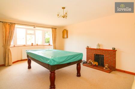 4 bedroom Detached house for sale in Keeling Street, North Somercotes, LN11