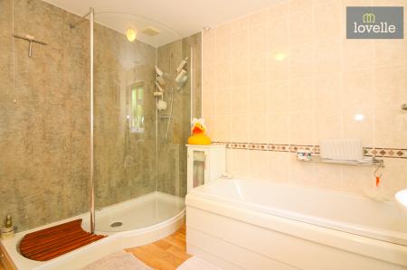 4 bedroom Detached house for sale in Keeling Street, North Somercotes, LN11