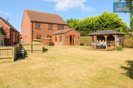 4 bedroom Detached house for sale in Keeling Street, North Somercotes, LN11