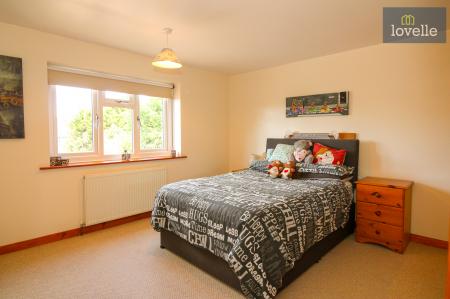 4 bedroom Detached house for sale in Keeling Street, North Somercotes, LN11