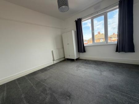 2 bedroom Terraced House to let in St Heliers Road, Cleethorpes, DN35