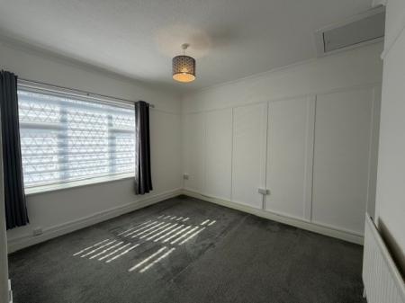 2 bedroom Terraced House to let in St Heliers Road, Cleethorpes, DN35