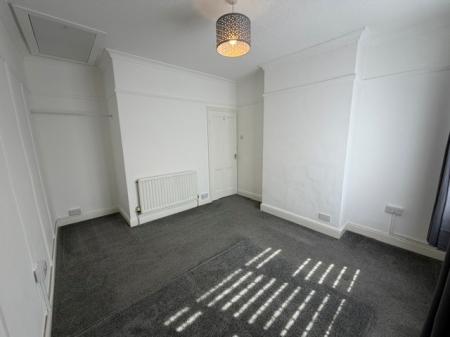 2 bedroom Terraced House to let in St Heliers Road, Cleethorpes, DN35