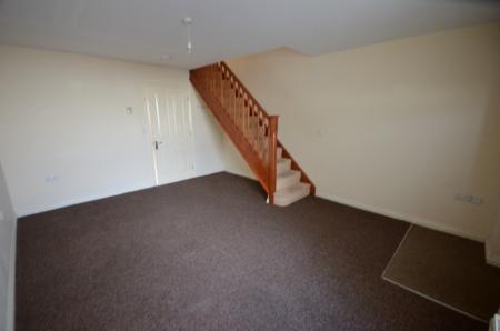 2 bedroom Terraced House to let in Danes Close, Grimsby, DN32