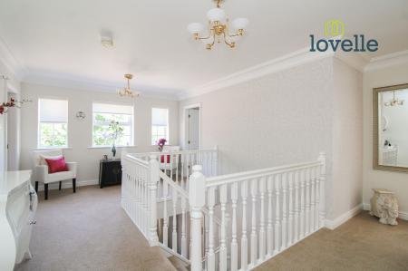 4 bedroom Detached house for sale in Old Main Road, Barnoldby-Le-Beck, DN37