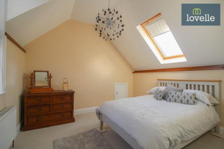 5 bedroom Detached house for sale in Post Office Lane, Ashby-Cum-Fenby, DN37