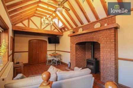 5 bedroom Detached house for sale in Post Office Lane, Ashby-Cum-Fenby, DN37