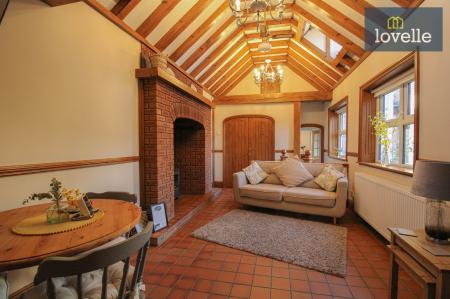 5 bedroom Detached house for sale in Post Office Lane, Ashby-Cum-Fenby, DN37