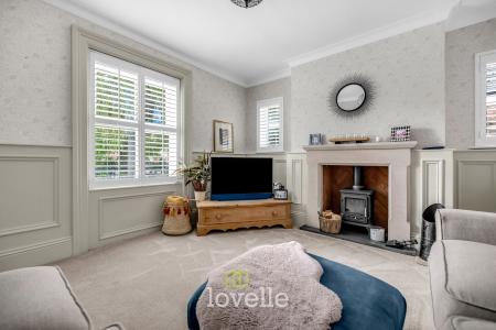 5 bedroom Detached house for sale in Archer Road, Waltham, DN37