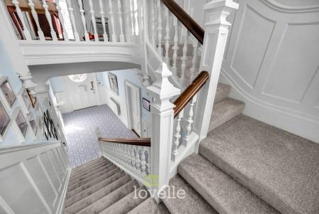 7 bedroom Detached house for sale in Abbey Road, Grimsby, DN32