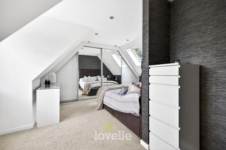 4 bedroom Detached house for sale in Chapel Lane, Barnoldby-Le-Beck, DN37