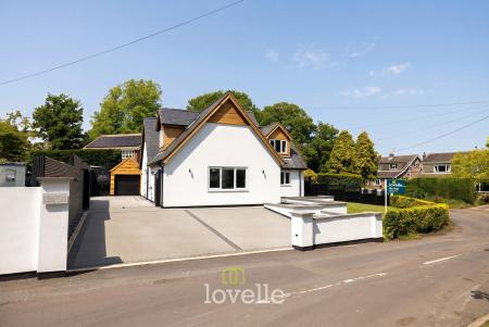 4 bedroom Detached house for sale in Chapel Lane, Barnoldby-Le-Beck, DN37