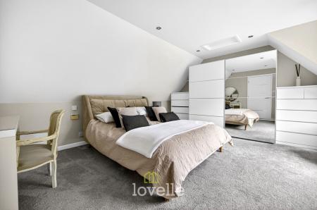 4 bedroom Detached house for sale in Chapel Lane, Barnoldby-Le-Beck, DN37