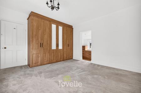 4 bedroom Detached house for sale in Cheapside, Waltham, DN37