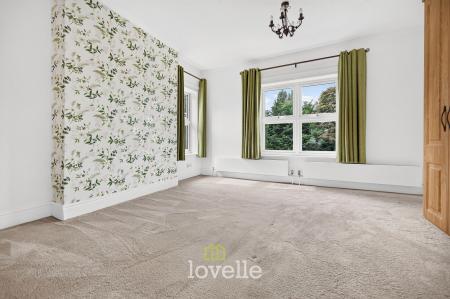 4 bedroom Detached house for sale in Cheapside, Waltham, DN37