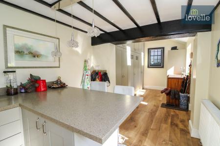 4 bedroom Detached house for sale in Cheapside, Waltham, DN37