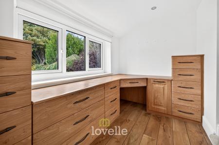 4 bedroom Detached house for sale in Cheapside, Waltham, DN37
