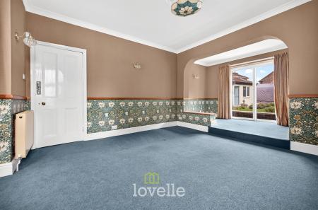 4 bedroom Detached house for sale in Cheapside, Waltham, DN37