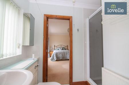 3 bedroom Detached bungalow for sale in Nunnerley Place, Waltham, DN37