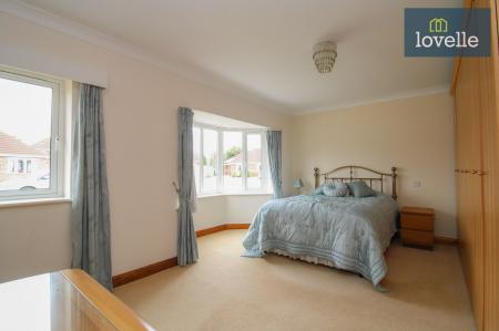 3 bedroom Detached bungalow for sale in Nunnerley Place, Waltham, DN37