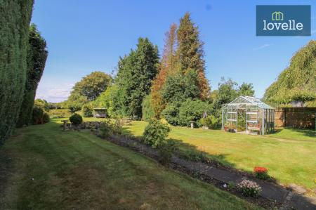 3 bedroom Detached bungalow for sale in Waltham Road, Brigsley, DN37