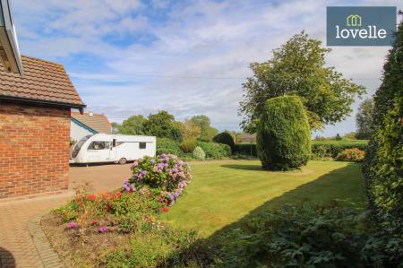 3 bedroom Detached bungalow for sale in Waltham Road, Brigsley, DN37
