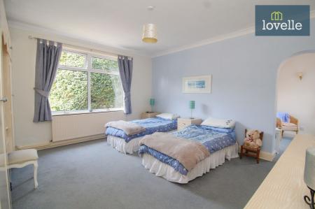 3 bedroom Detached bungalow for sale in Waltham Road, Brigsley, DN37