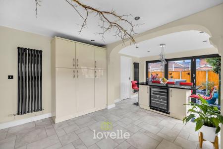4 bedroom Detached house for sale in Buttercup Court, Healing, DN41