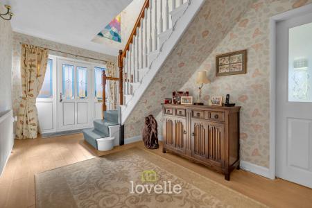 4 bedroom Detached house for sale in Waltham Road, Grimsby, DN33