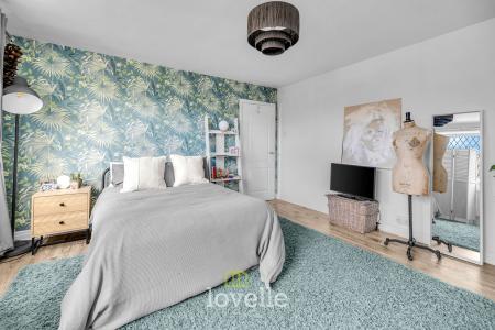 4 bedroom Detached house for sale in Beacon Court, Grimsby, DN32