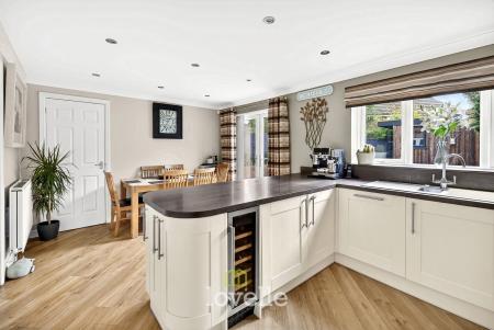4 bedroom Detached house for sale in Larkspur Avenue, Healing, DN41