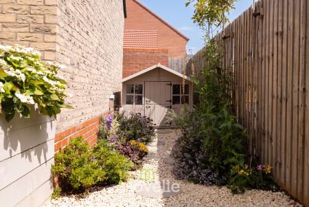 4 bedroom Detached house for sale in Heale Drive, Immingham, DN40
