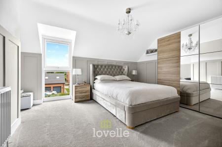 4 bedroom Semi-detached house for sale in Claydon Way, Waltham, DN37