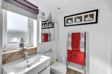 4 bedroom Detached house for sale in Cowslip Court, Healing, DN41