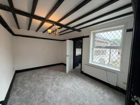 3 bedroom Semi-detached house to let in Ainslie Street, Grimsby, DN32