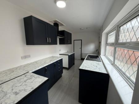 3 bedroom Semi-detached house to let in Ainslie Street, Grimsby, DN32