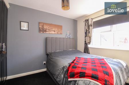 5 bedroom Detached house for sale in Yews Lane, Laceby, DN37