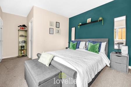 4 bedroom Detached house for sale in Kristen Turton Close, Holton-Le-Clay, DN36
