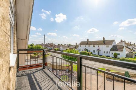 4 bedroom Detached house for sale in Cravens Lane, Habrough, DN40